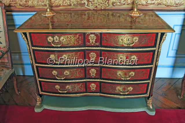france loir et cher 19.JPG - Commode Boulle Louis XIV, marqueterie d'étain sur écaille de tortueChâteau de Cheverny, Loir-et-Cher,  France